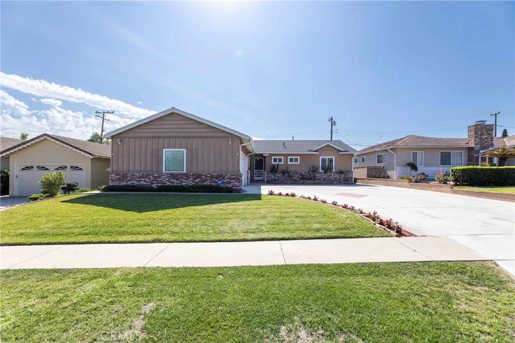 La Mirada, CA 90638,14908 Gardenhill Drive