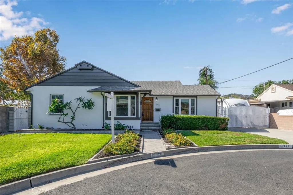 Downey, CA 90242,7964 Comolette Street