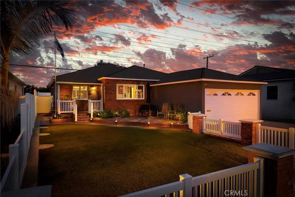 Long Beach, CA 90808,3814 Stevely
