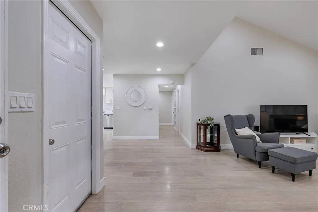 Yorba Linda, CA 92886,6025 Kingsbriar Drive