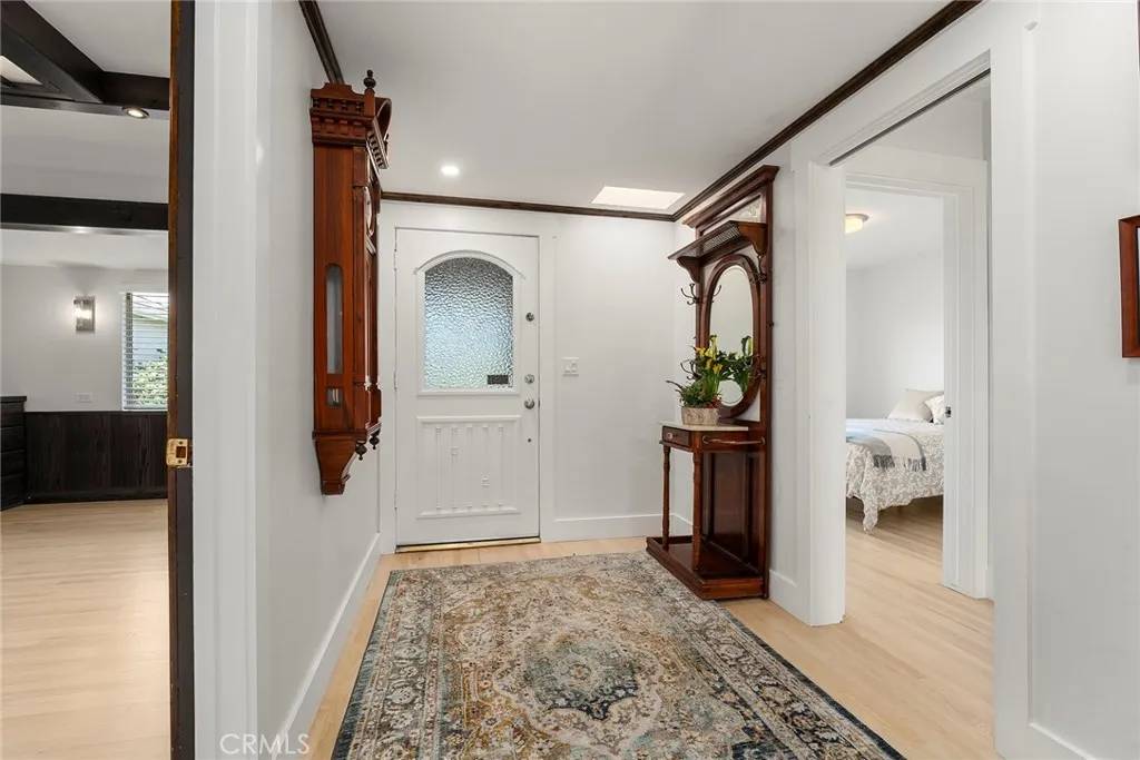 Fullerton, CA 92833,2042 W Cherry