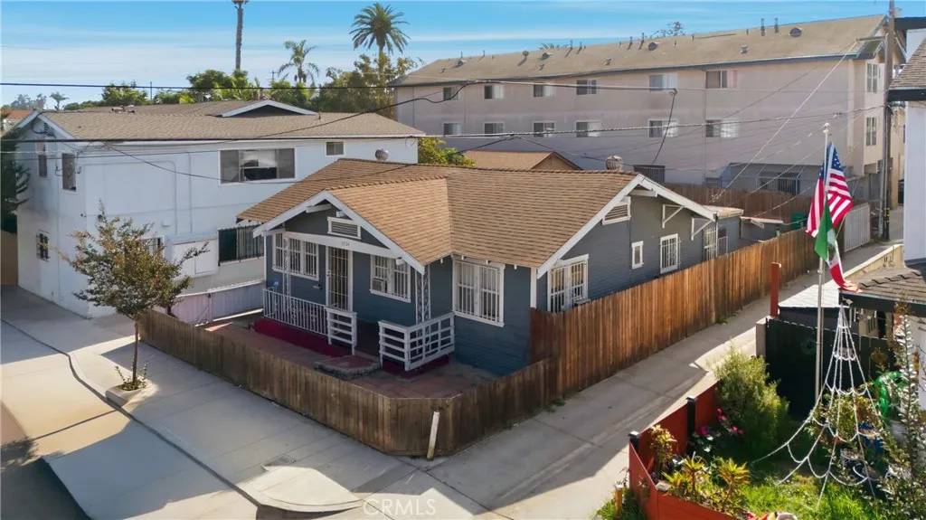 Long Beach, CA 90813,1724 E 10th