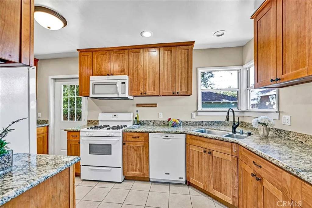 Placentia, CA 92870,125 Alta Street