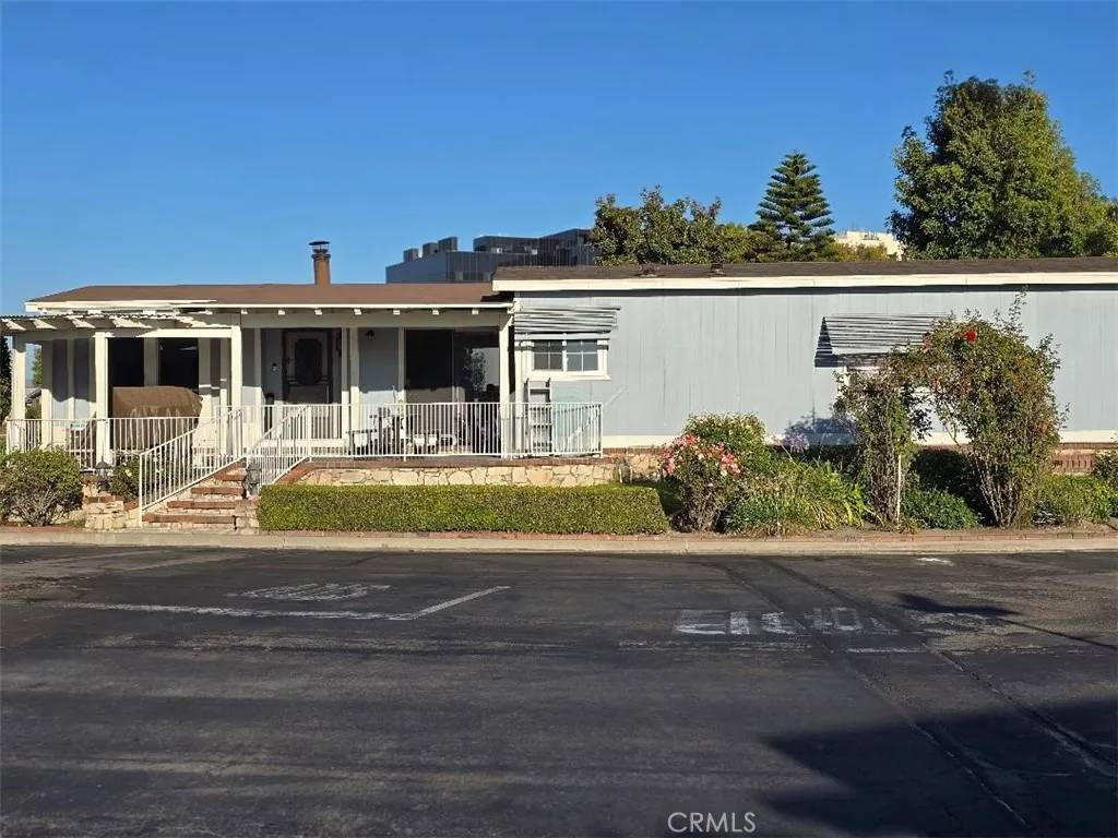 Anaheim, CA 92801,1919 W Coronet #1