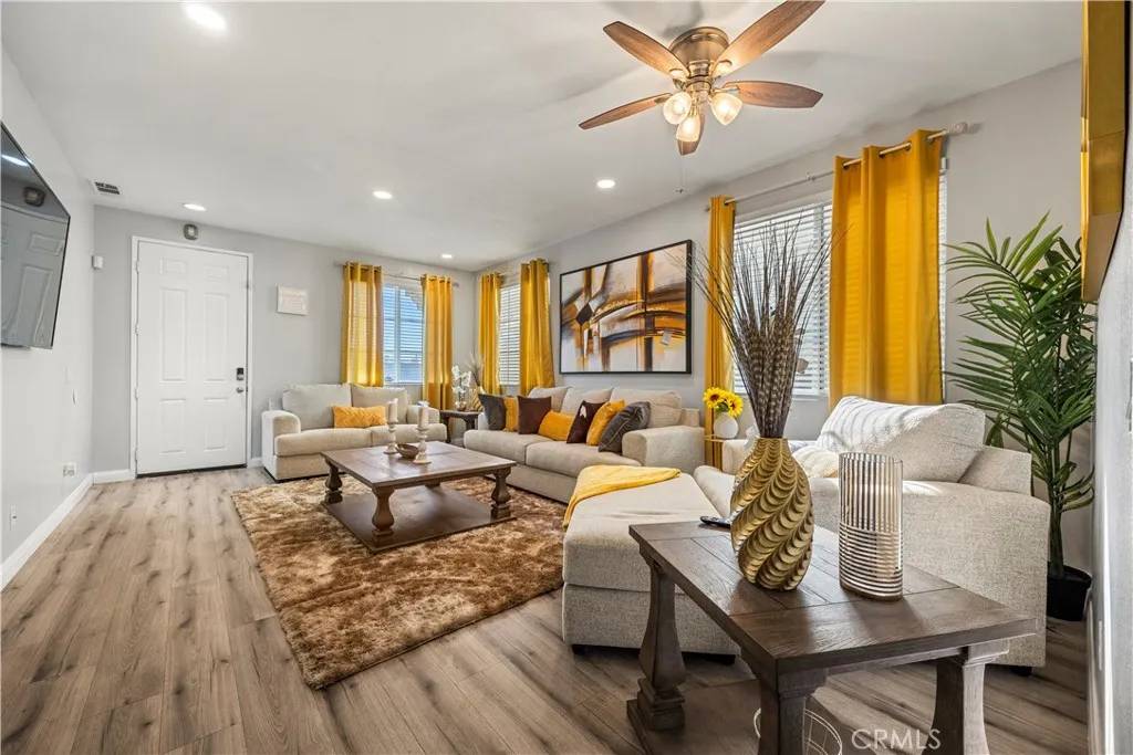 Hesperia, CA 92345,10159 Julianne