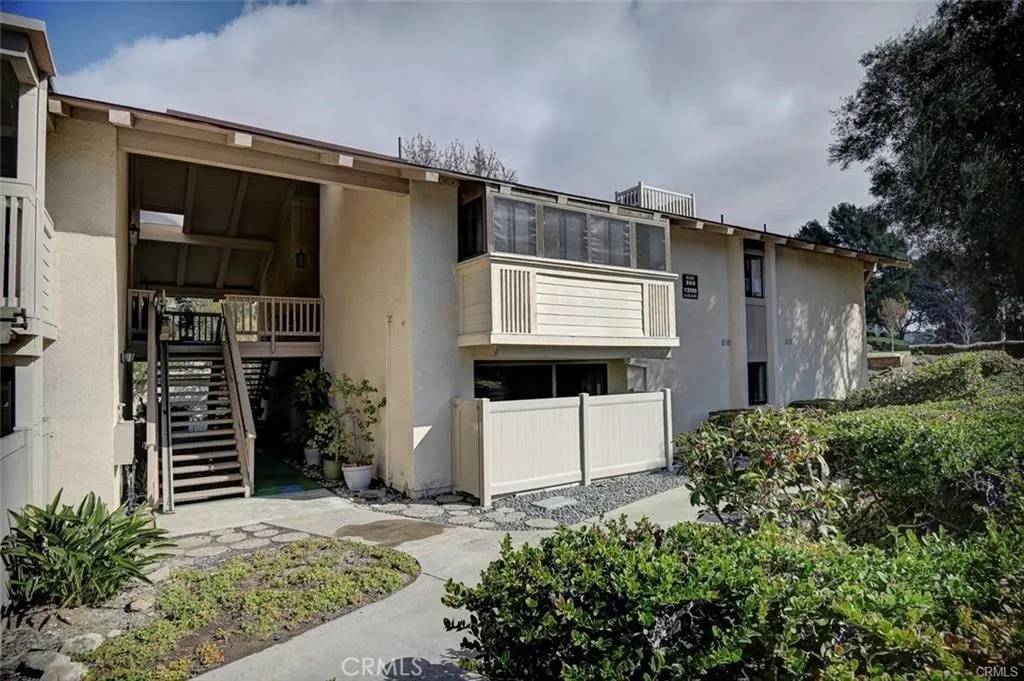 La Mirada, CA 90638,13556 La Jolla Circle #208H
