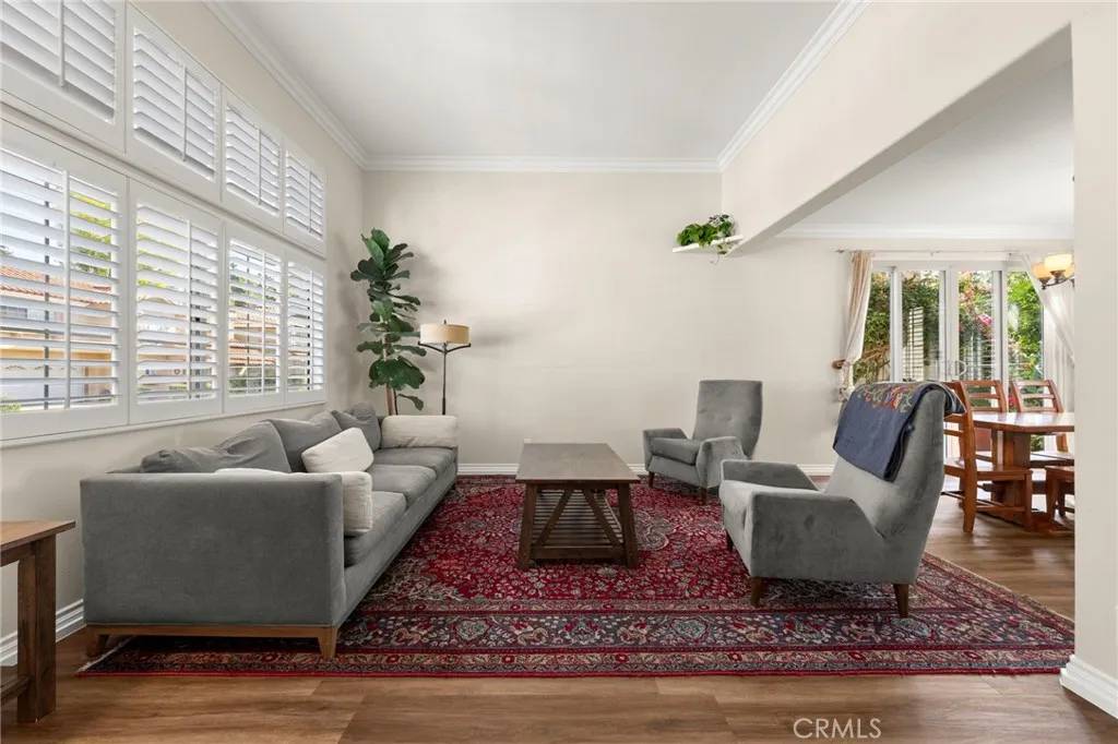 Tustin, CA 92782,2042 Seminole