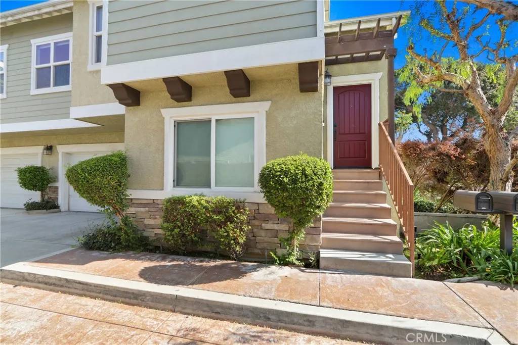 Los Alamitos, CA 90720,3961 Green