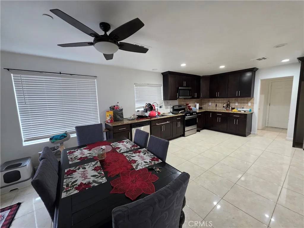 Hemet, CA 92543,355 S Inez