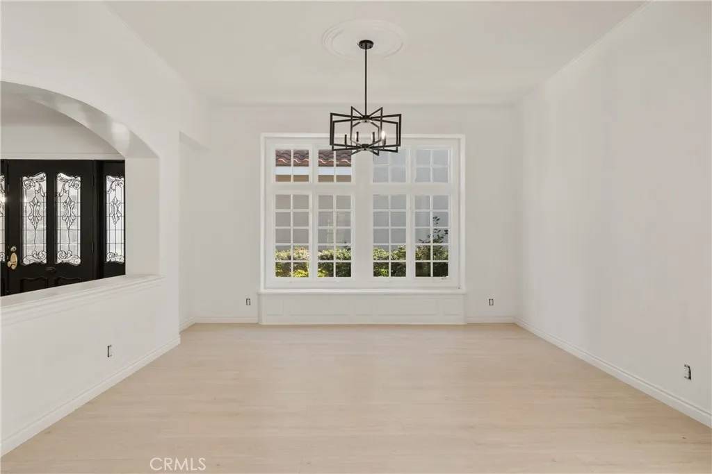 Huntington Beach, CA 92648,19371 Woodlands