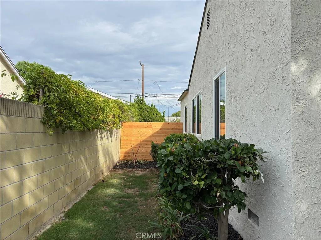Long Beach, CA 90808,4740 Pepperwood