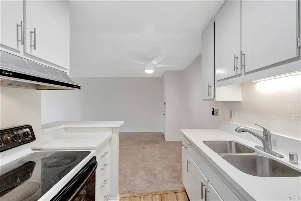 Long Beach, CA 90814,564 N Bellflower #316