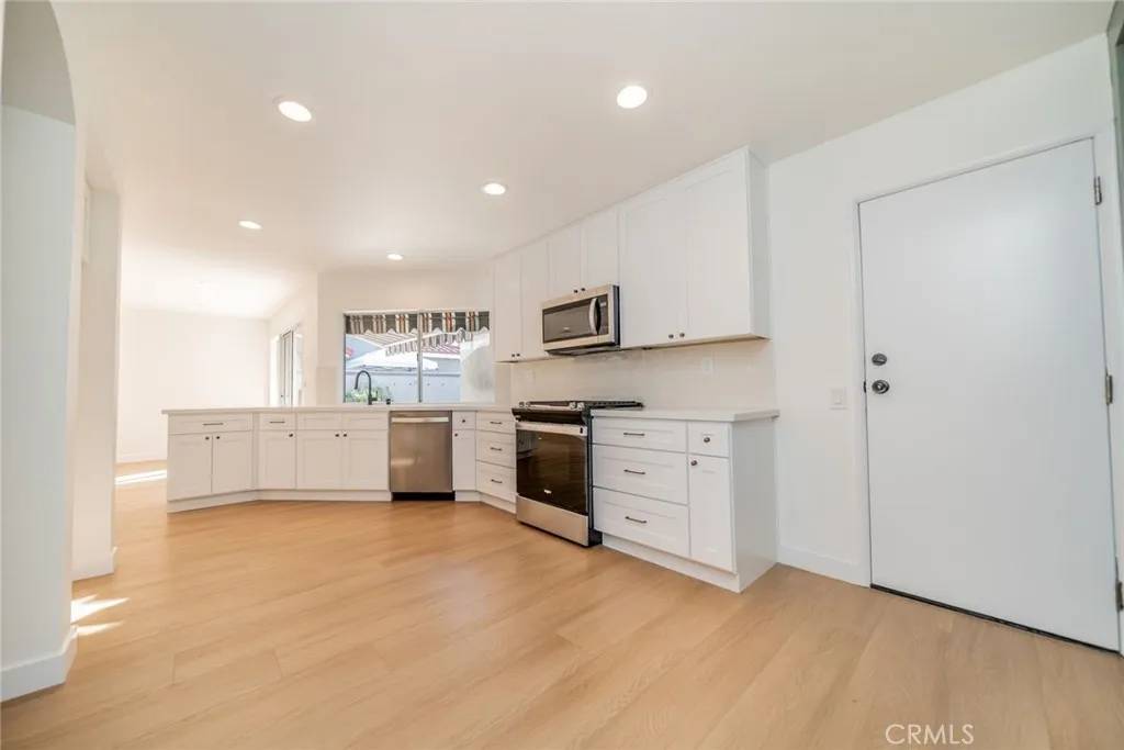 Ontario, CA 91761,3722 Strawberry Creek