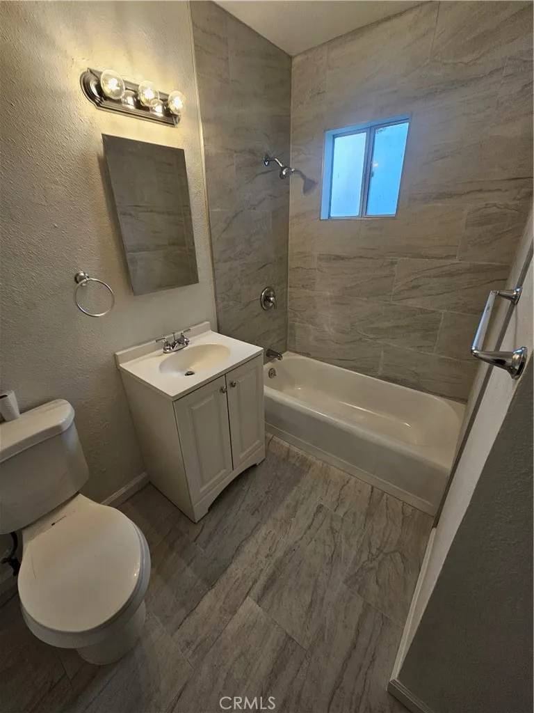 San Bernardino, CA 92404,2666 N Waterman