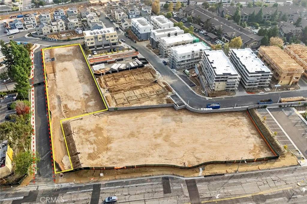 Fullerton, CA 92833,0 Rosecrans