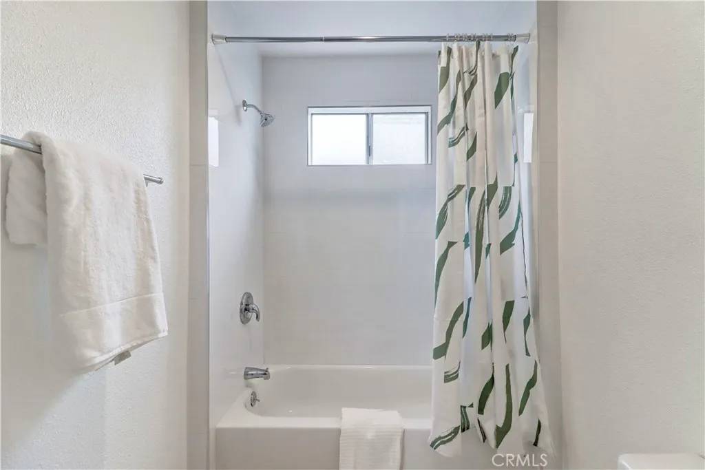 Downey, CA 90242,8200 Priscilla