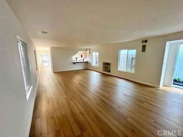 Huntington Beach, CA 92648,111 Alabama