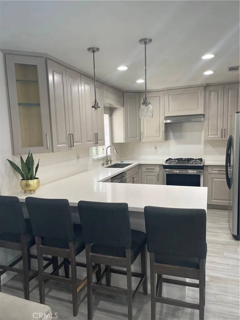 South Gate, CA 90280,9416 Dearborn Avenue