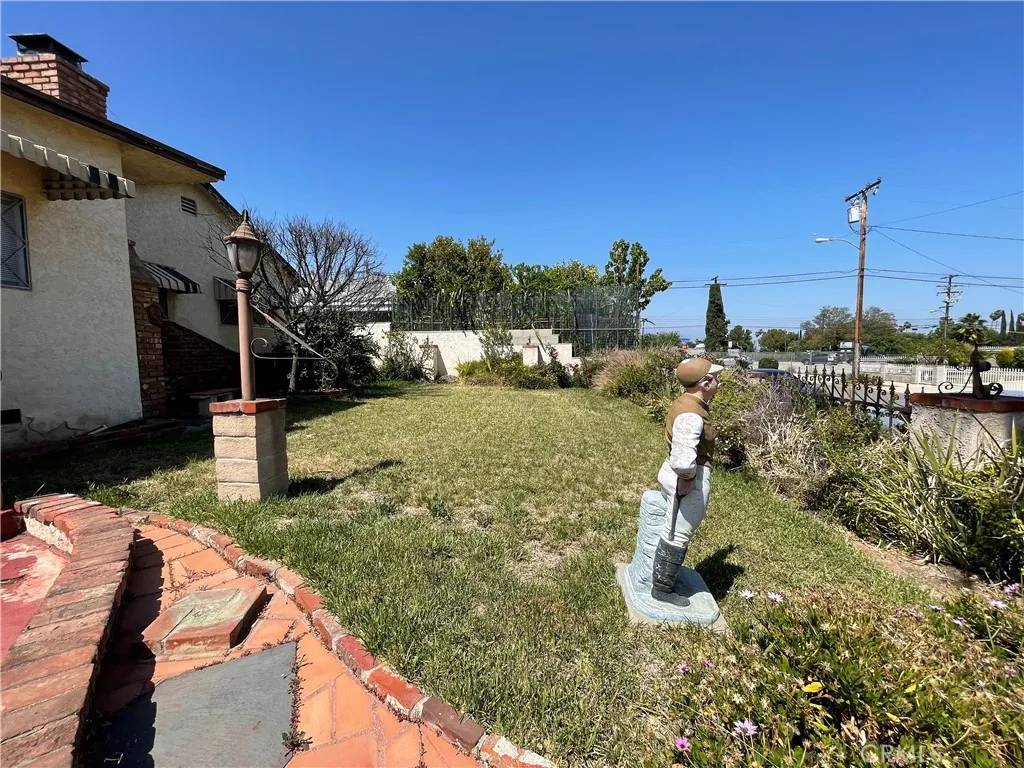 Rosemead, CA 91770,1213 Lawrence Avenue