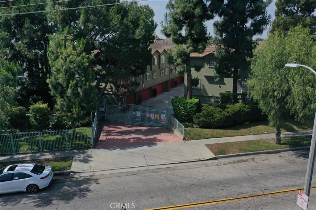 Paramount, CA 90723,8330 Somerset Ranch Road #C