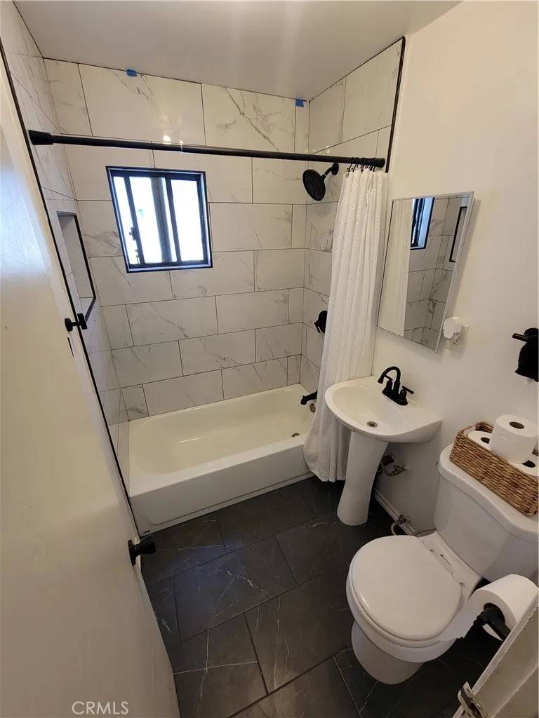 Paramount, CA 90723,15163 Bellota Avenue