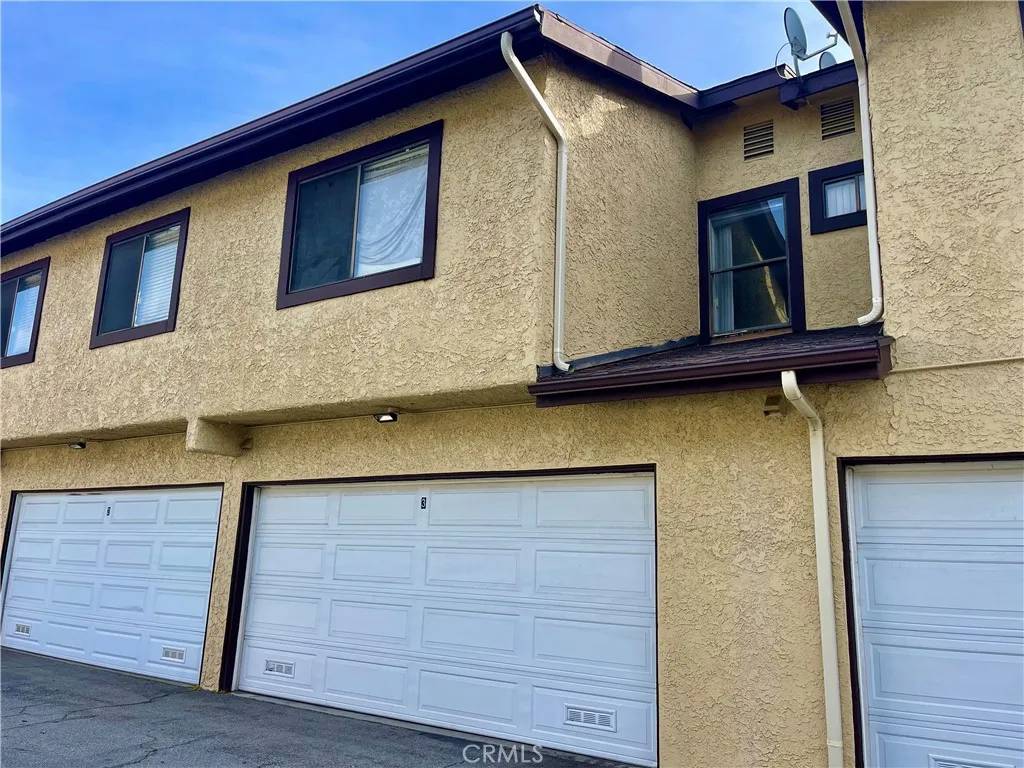 Sun Valley, CA 91352,8601 Sunland Boulevard #3