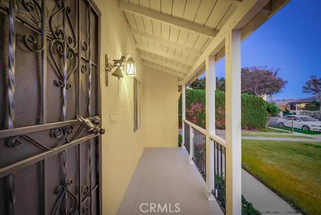 South Gate, CA 90280,5767 Mckinley Avenue