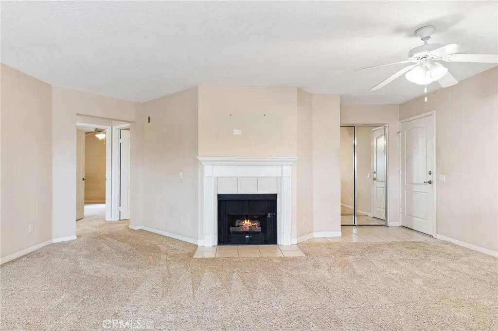 Long Beach, CA 90815,1401 N. Greenbrier Road ##207