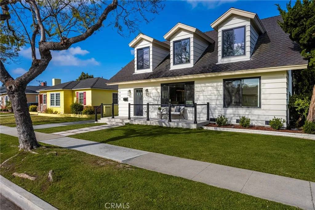 Long Beach, CA 90815,1909 Montair Avenue