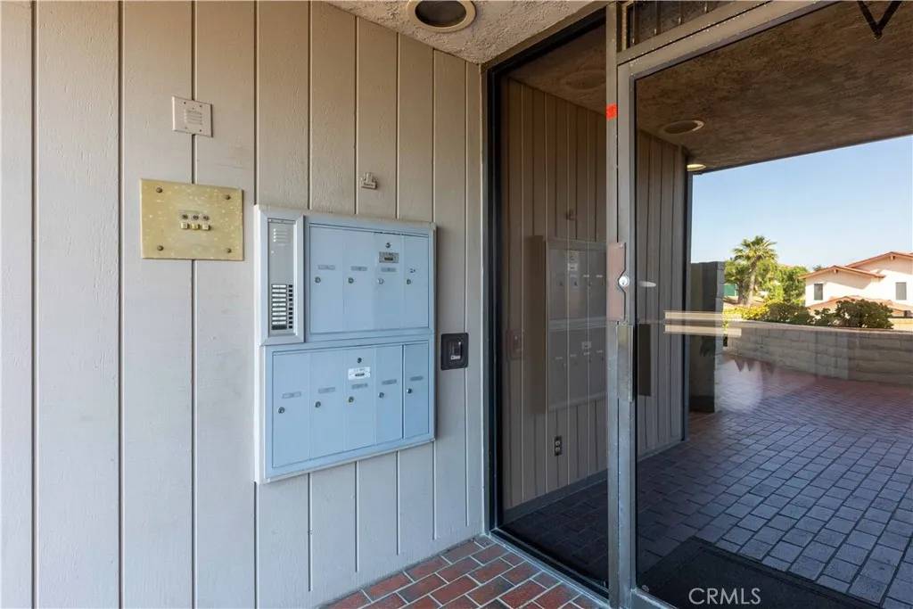 Signal Hill, CA 90755,2270 Stanley Avenue #2B