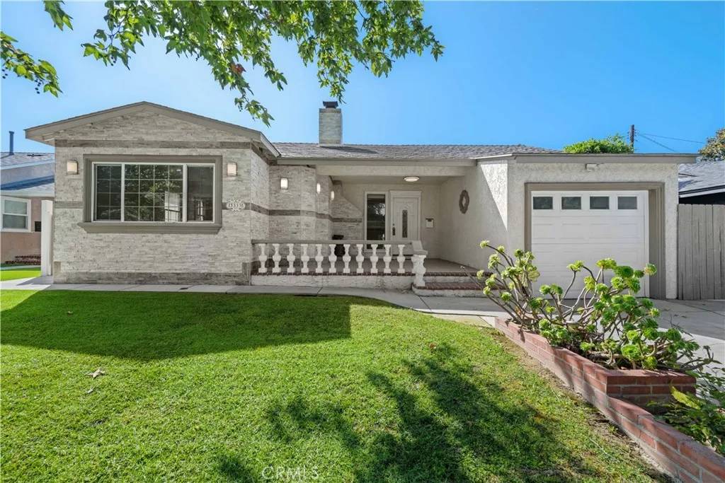 Long Beach, CA 90808,3333 N Los Coyotes Diagonal