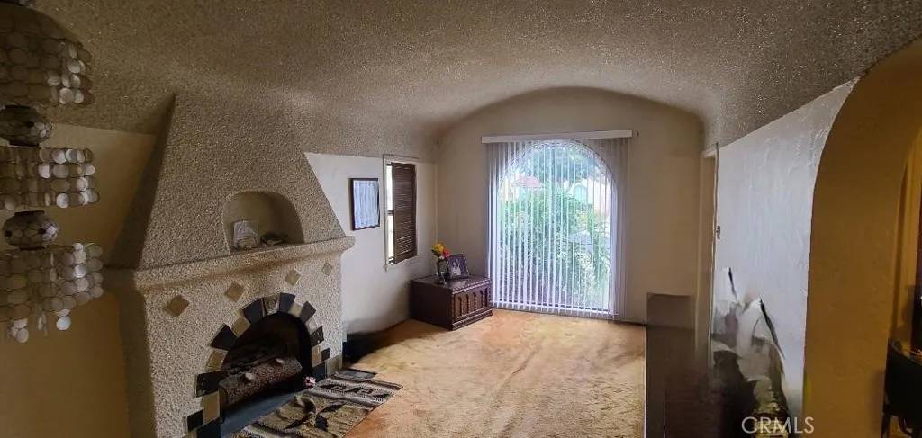 Los Angeles, CA 90047,7819 Dalton Avenue