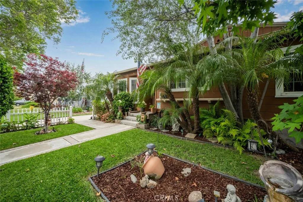 Long Beach, CA 90808,7028 E Parkcrest Street