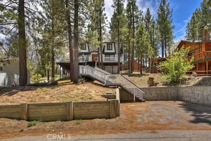Big Bear Lake, CA 92315,42373 Paramount Road