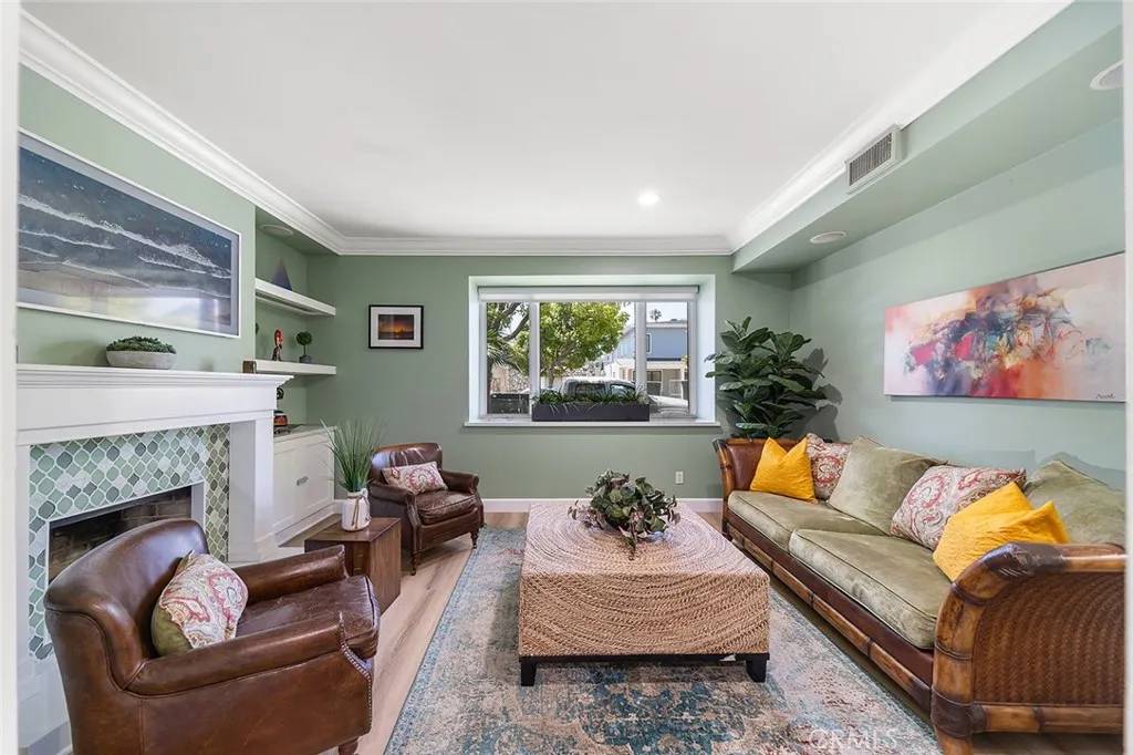 Seal Beach, CA 90740,232 7th Street