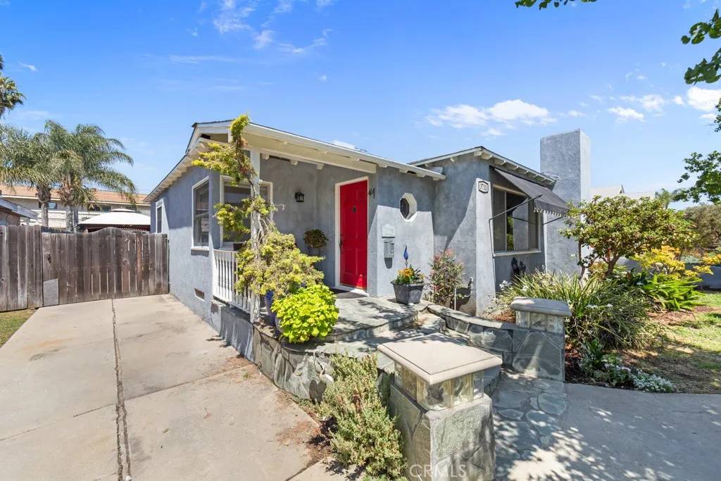 Long Beach, CA 90807,3711 Falcon Avenue