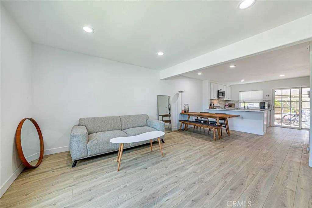 Irvine, CA 92614,68 Timber Run #45