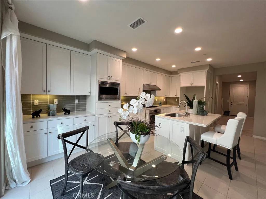 Irvine, CA 92618,141 Augustine