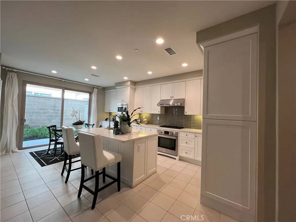 Irvine, CA 92618,141 Augustine