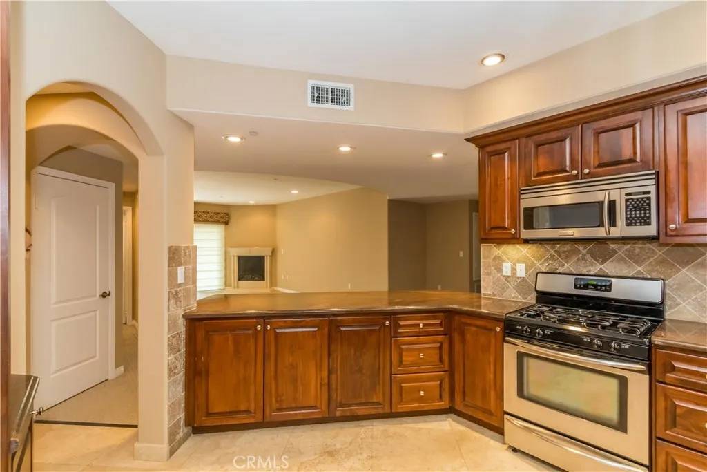 Studio City, CA 91604,4551 Coldwater canyon Avenue #203