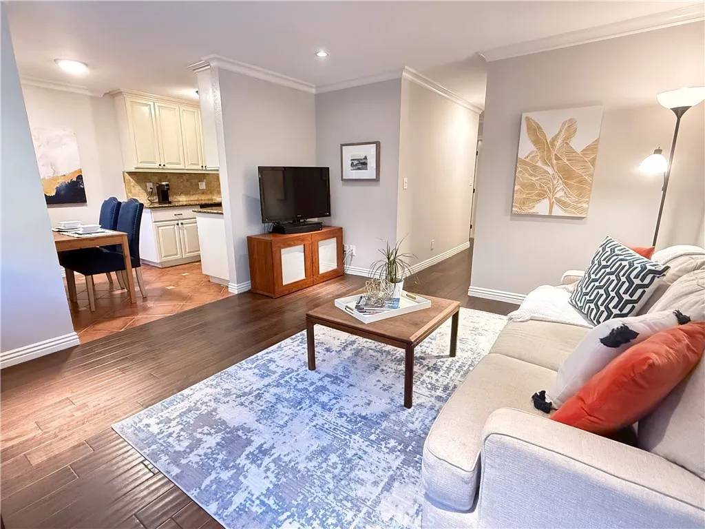 Long Beach, CA 90814,645 Temple Avenue #5