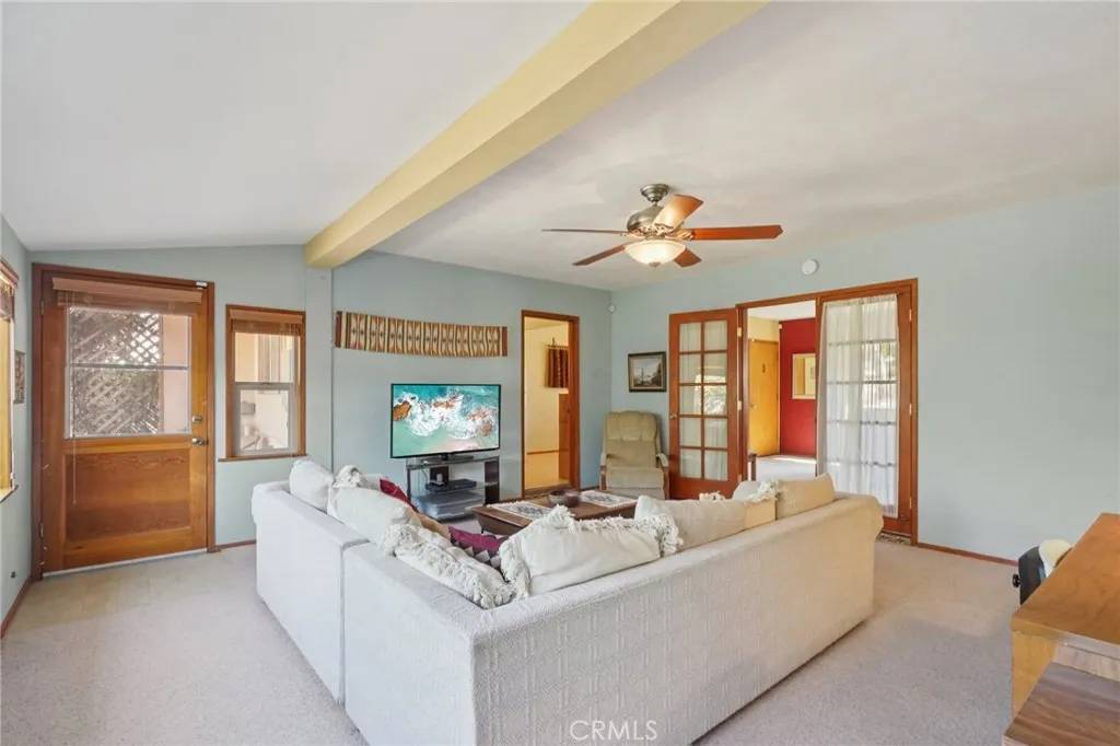 Joshua Tree, CA 92252,61494 Sunburst Drive