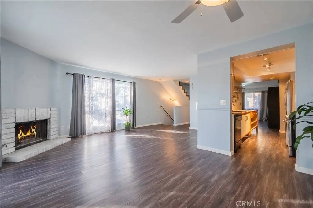 Signal Hill, CA 90755,2264 Rose Avenue