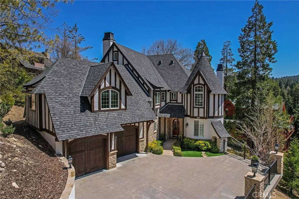 Lake Arrowhead, CA 92352,27481 Oakwood Drive