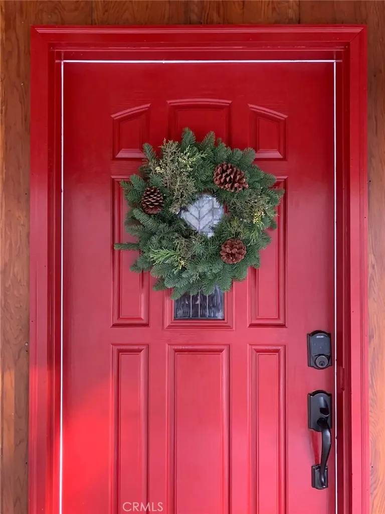 Big Bear, CA 92315,493 Catalina Road