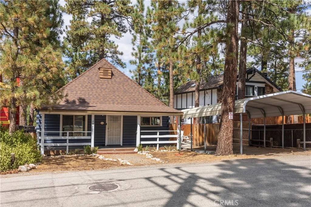 Big Bear City, CA 92314,741 Irving Way