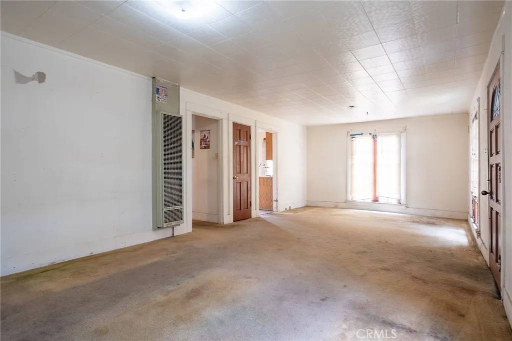 Wilmington, CA 90744,1264 N Fries Avenue