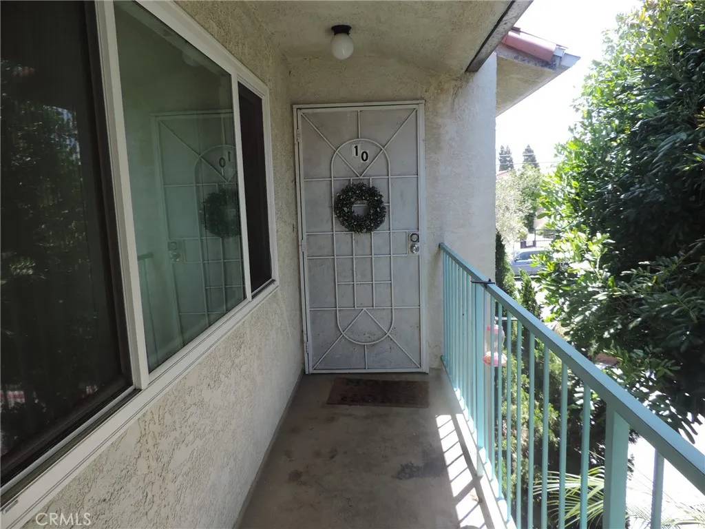 Hawthorne, CA 90250,14405 Cerise Avenue #10