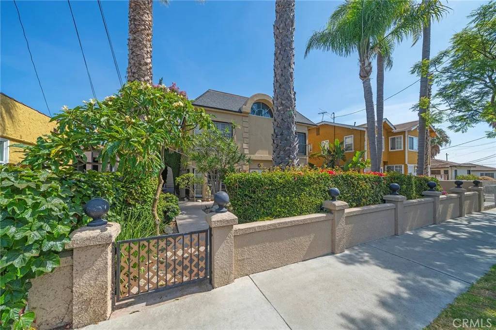 San Pedro, CA 90731,550 W 22nd Street #2