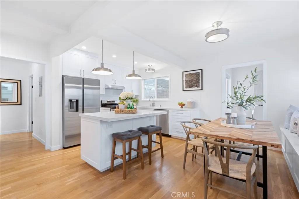 Manhattan Beach, CA 90266,122 Seaview Street